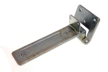 Donja sarka na gepek vratima - Discovery 2