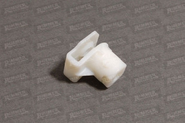 Plasticni klip za sraf 7mm